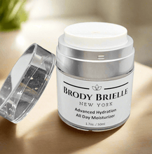 Load image into Gallery viewer, Vitamin C and Peptide All Day Hydrating Moisturizer - Brody Brielle