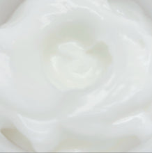 Load image into Gallery viewer, Advanced Hydration All Day Moisturizer with Vitamin C and Peptides